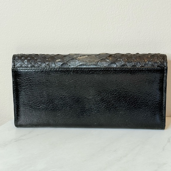 🔥Coach Elegant Black Textured Clutch Wallet🔥 - Picture 4 of 6